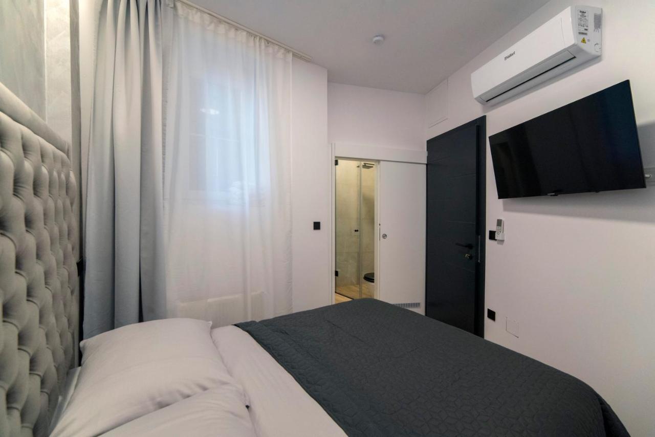 Liberty Rooms, 3rd Floor, No Elevator Apartment Zagreb