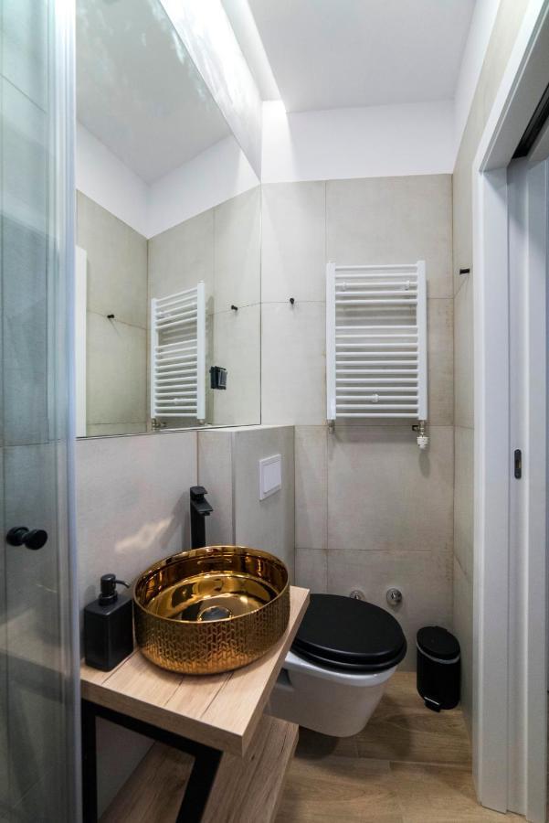 Liberty Rooms, 3rd Floor, No Elevator Apartment Zagreb